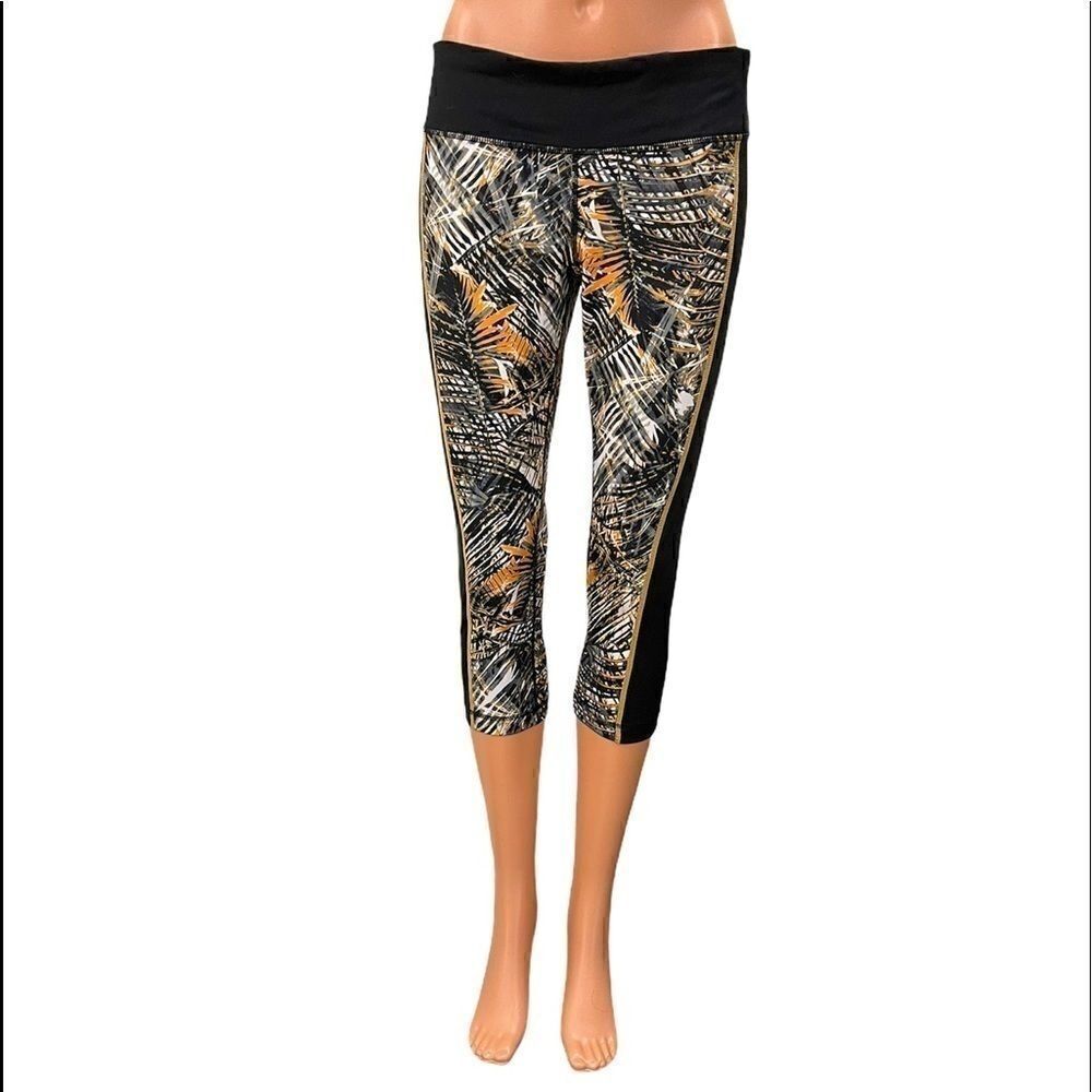 Ideology cropped leggings in Size Medium